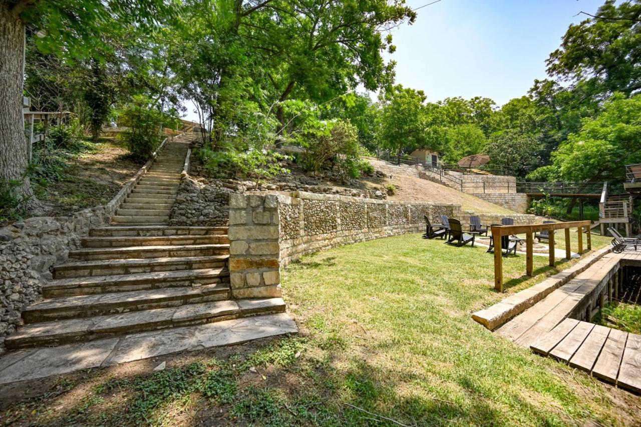 Luxury Lakefront Oasis With Boat Dock-Firepit McQueeney Exterior photo